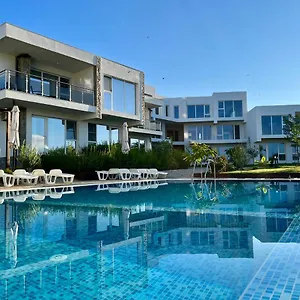 https://ancient-well.sozopol-hotels.com