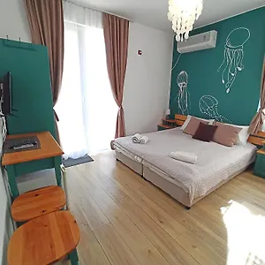 https://guest-house-sunflowers.burgashotels.net
